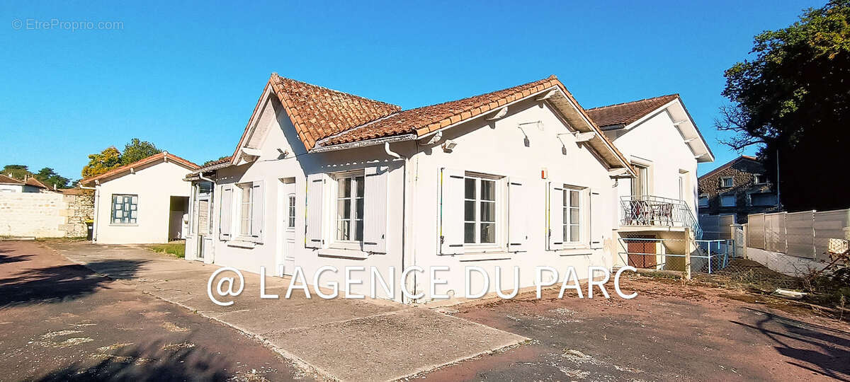 Maison à MESCHERS-SUR-GIRONDE