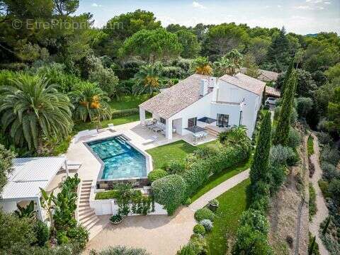 Maison à MOUGINS