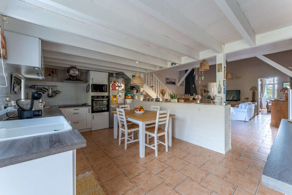 Maison à LESTIAC-SUR-GARONNE