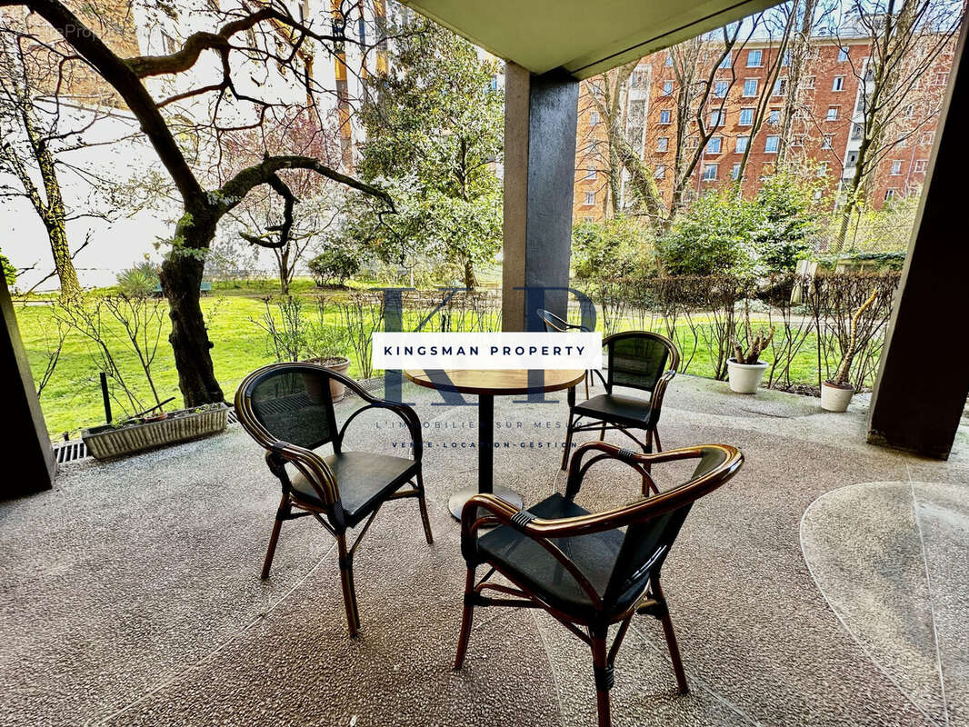 Appartement à PARIS-10E