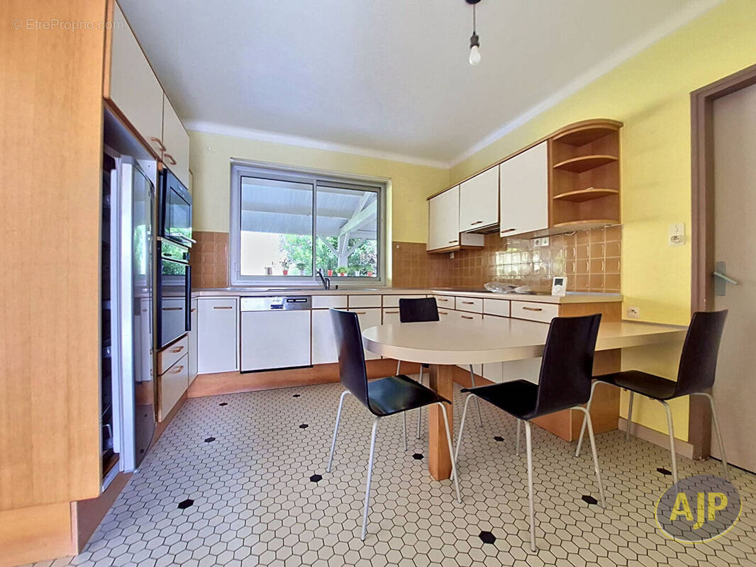 Photo Maison à La Roche-Sur-Yon au prix de 227 000€