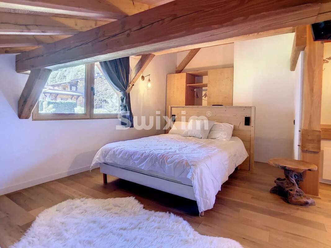 Maison à DEMI-QUARTIER