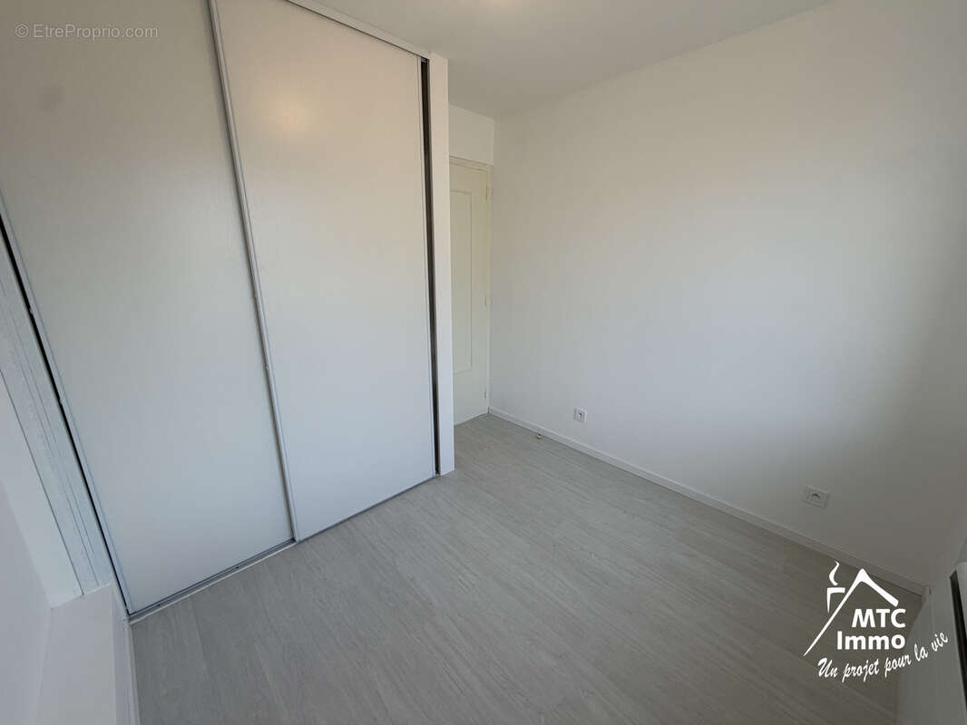 Appartement à LOYETTES