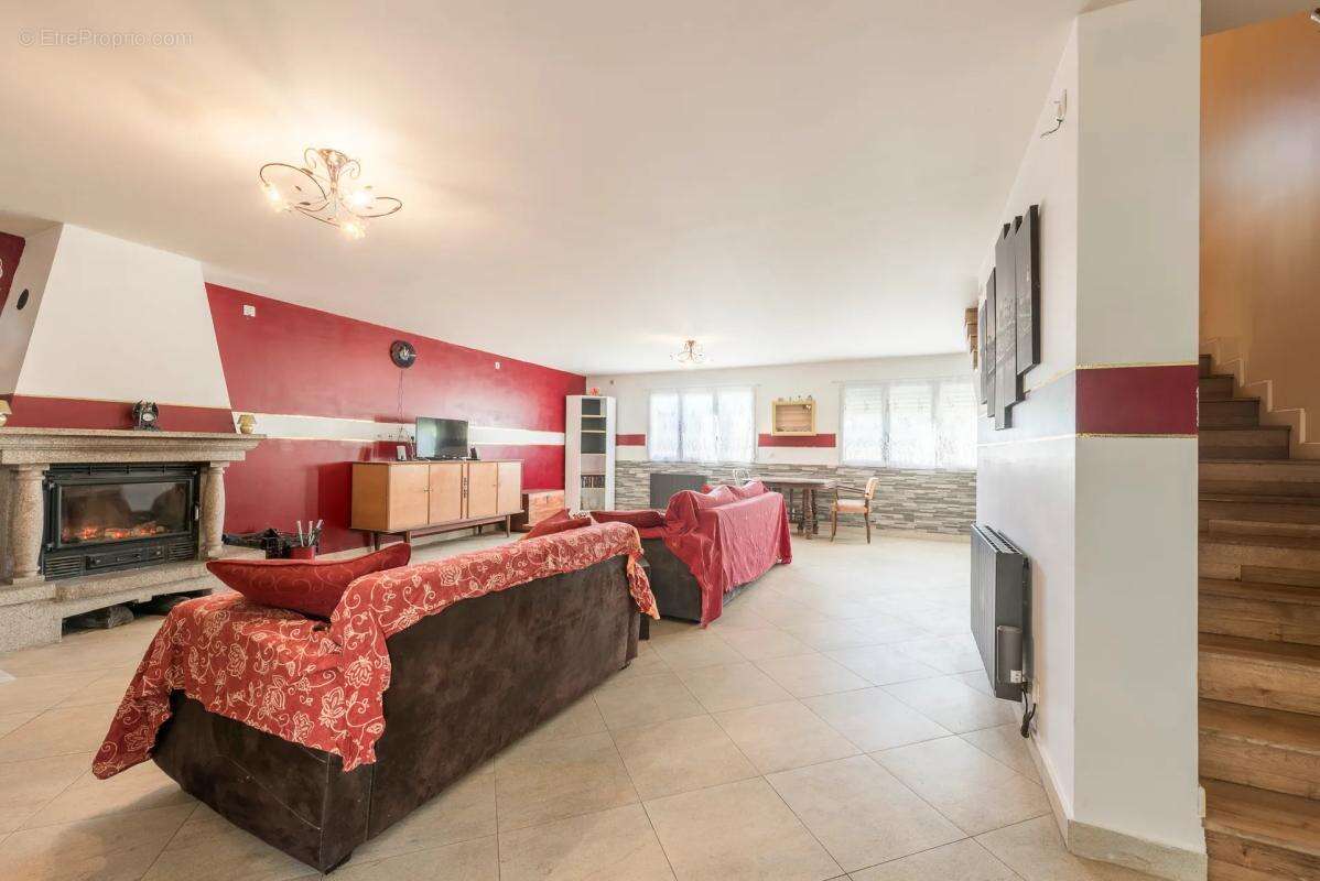 Maison à MITRY-MORY