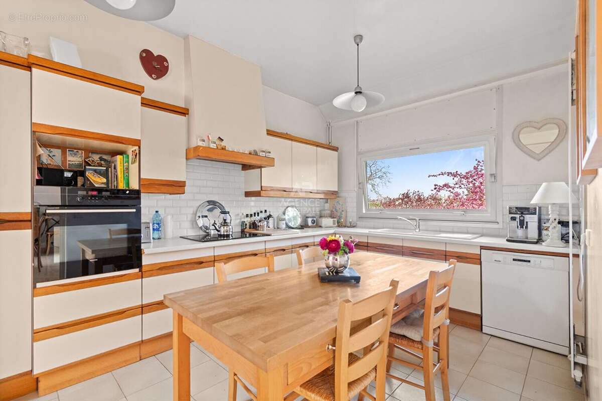 Maison à SAINT-GERMAIN-EN-LAYE