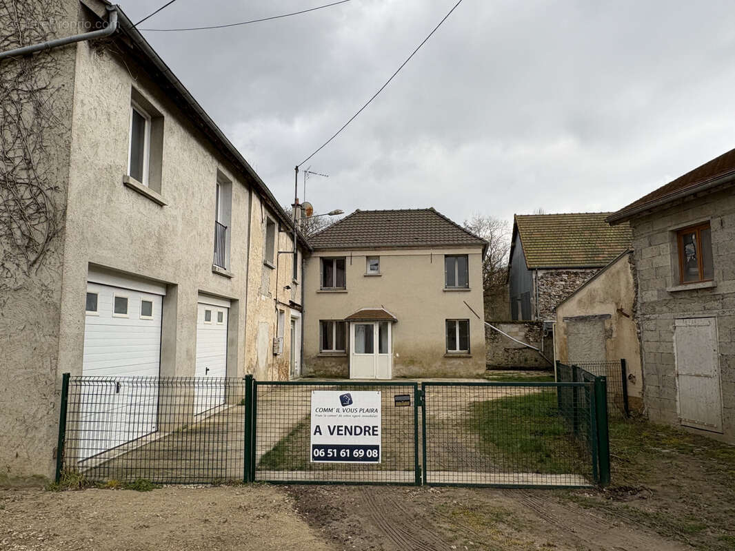 Maison à CHEZY-SUR-MARNE