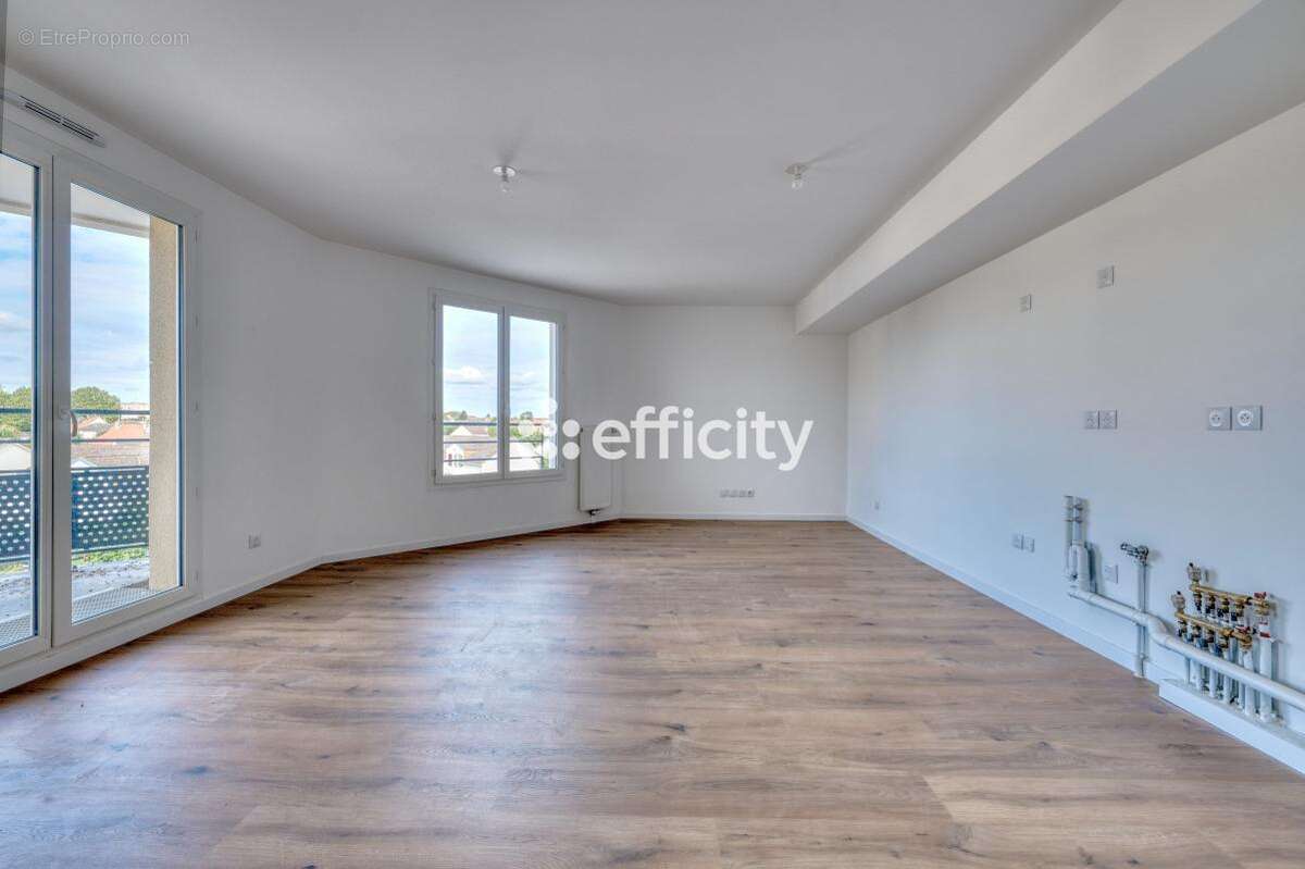 Appartement à BROU-SUR-CHANTEREINE