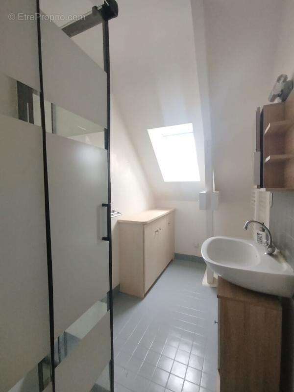 Maison familiale lumineuse 193 m² avec fort potentiel - 4/5 chambres - Grand jardin - photo 12