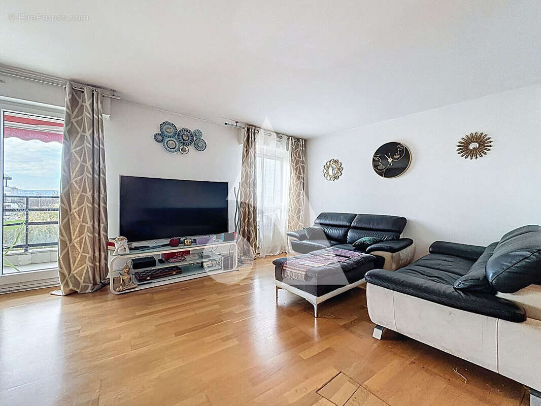 Appartement à RUEIL-MALMAISON
