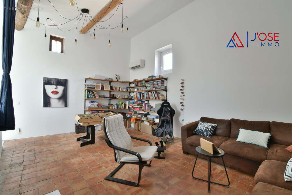 Espace loisirs XXL - Maison à MALLEMORT