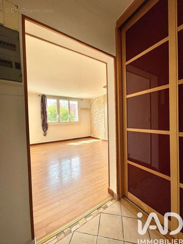 Photo 9 - Appartement à CHOISY-LE-ROI