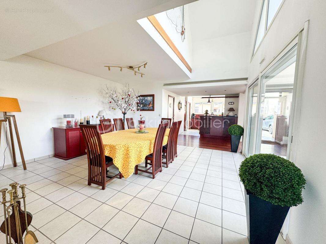 Maison à NOYAL-SUR-VILAINE