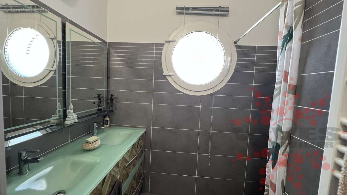 Villa d'architecte 140m² de plain-pied avec terrasse et spa - photo 8