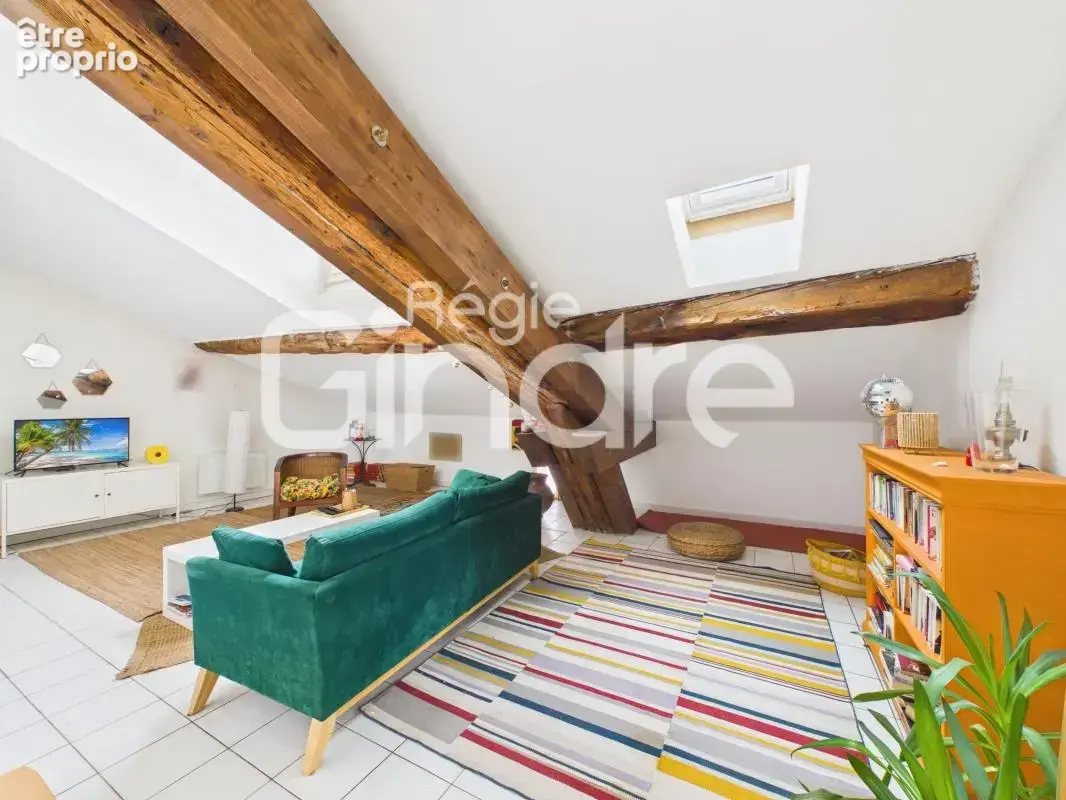 Vente - Appartement - 2 pièces + cuisine - 78 m² - 269 000 € - - photo 6