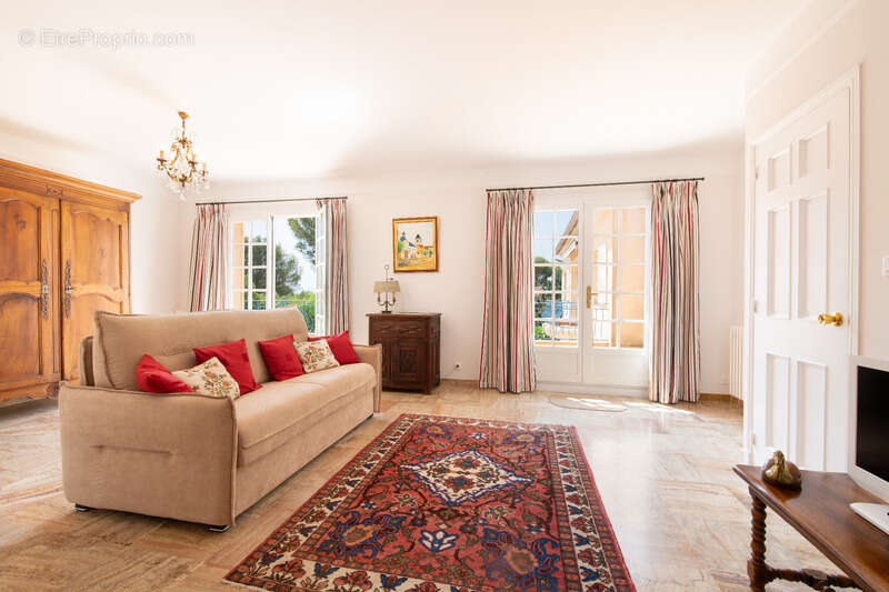 Maison à SAINT-RAPHAEL