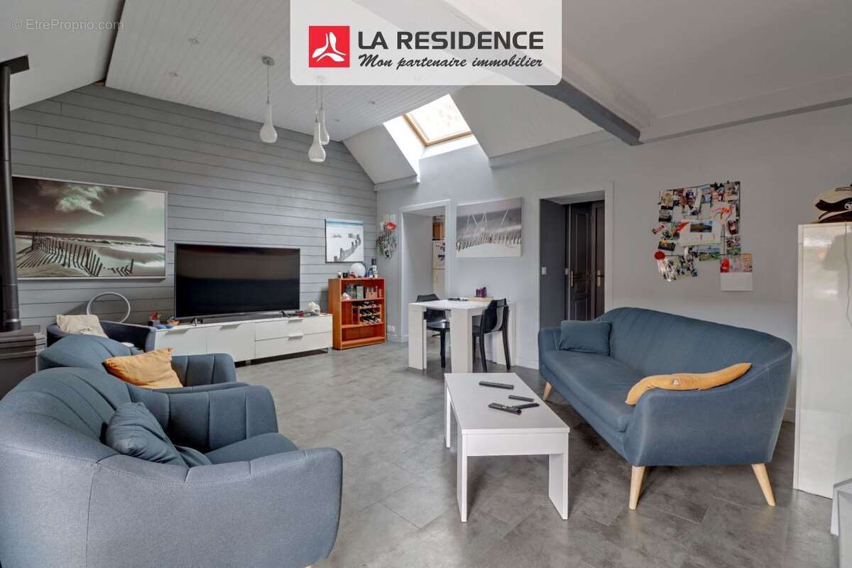 Appartement à NEUVILLE-SUR-OISE