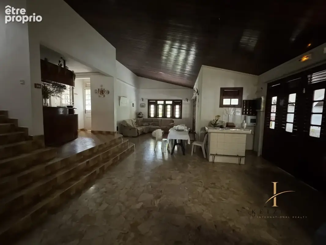 Appartement 680 m² à vendre à Fort-De-France (97200) - photo 6