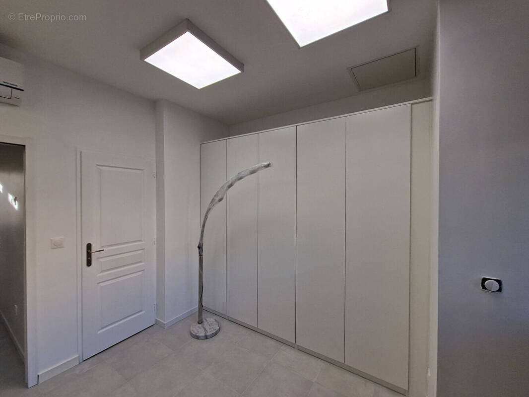 Commerce à AIX-EN-PROVENCE