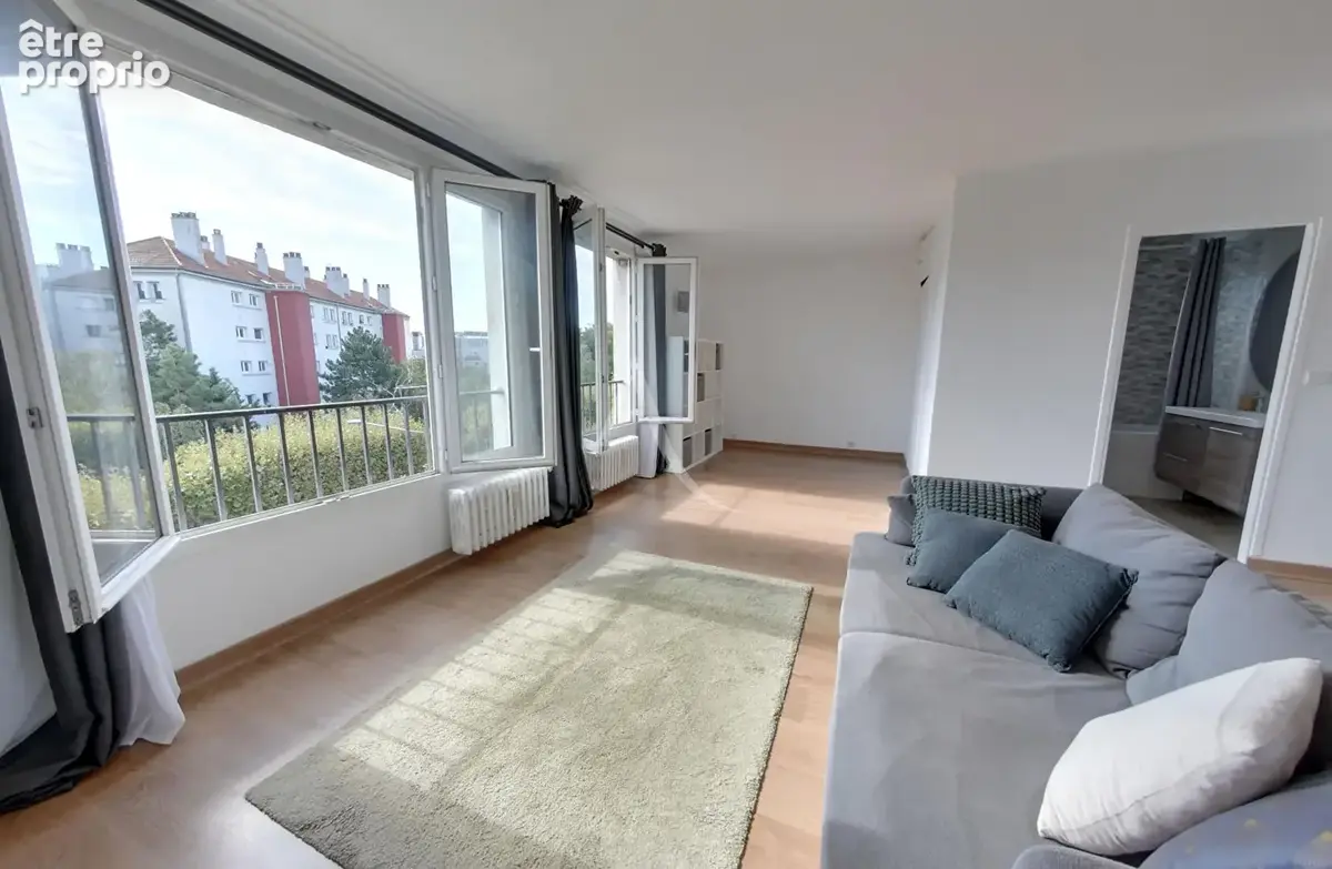 Appartement à NOGENT-SUR-MARNE