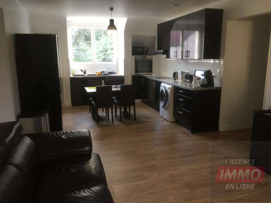 Maison 560 m² à Pontoise  - photo 9