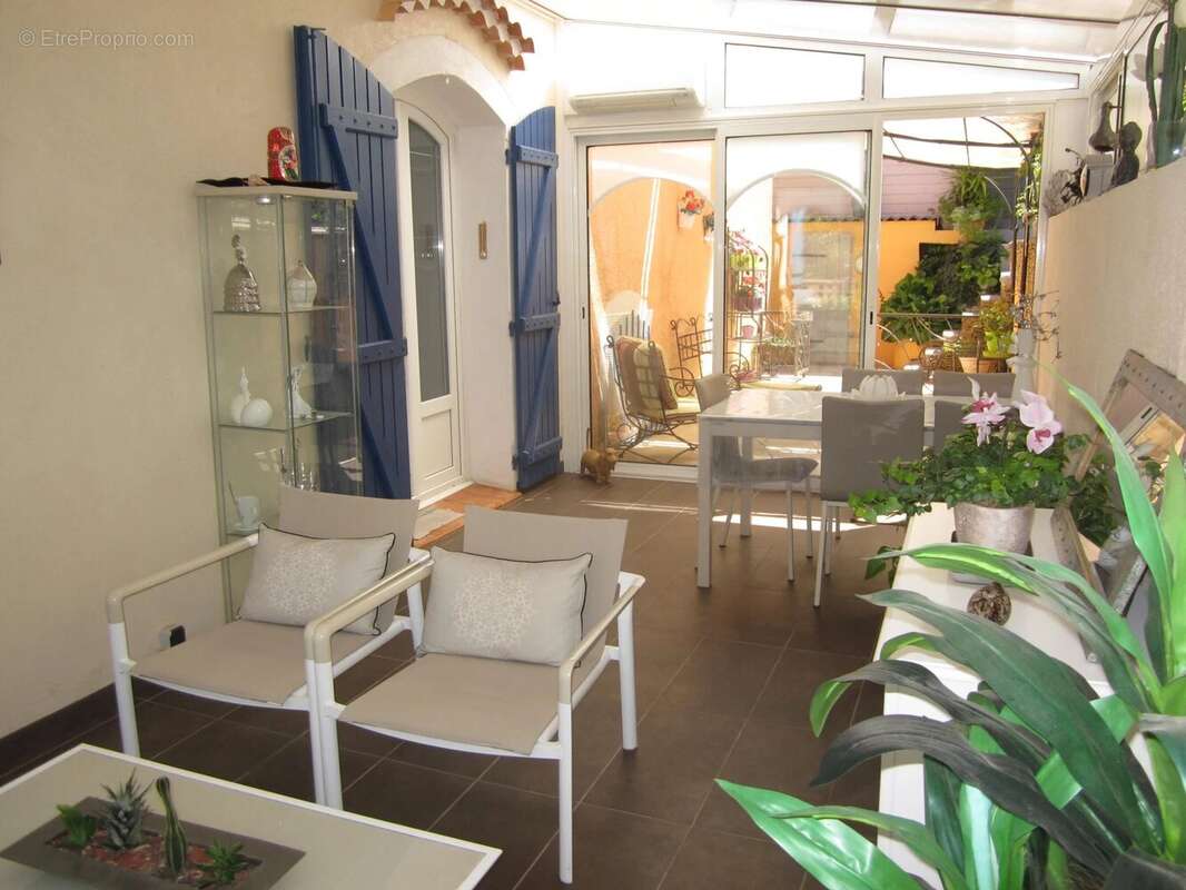 AURIOL VILLA  proche centre - photo 6
