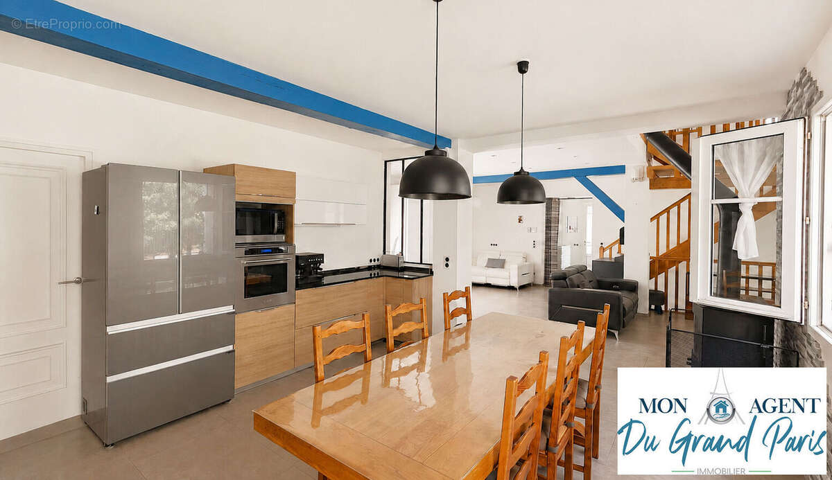 Vente Maison individuelle 245m2 - St Cyr L'ecole proche Buc et Versailles - photo 6