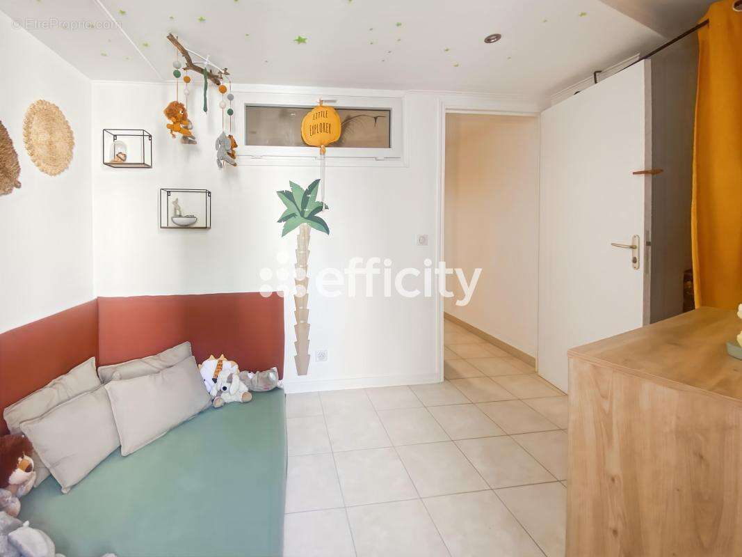 Appartement à MARSEILLE-13E