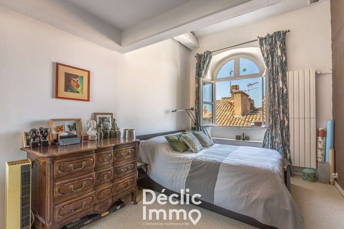 Appartement T5 en duplex Quartier Saint-Paul - photo 6