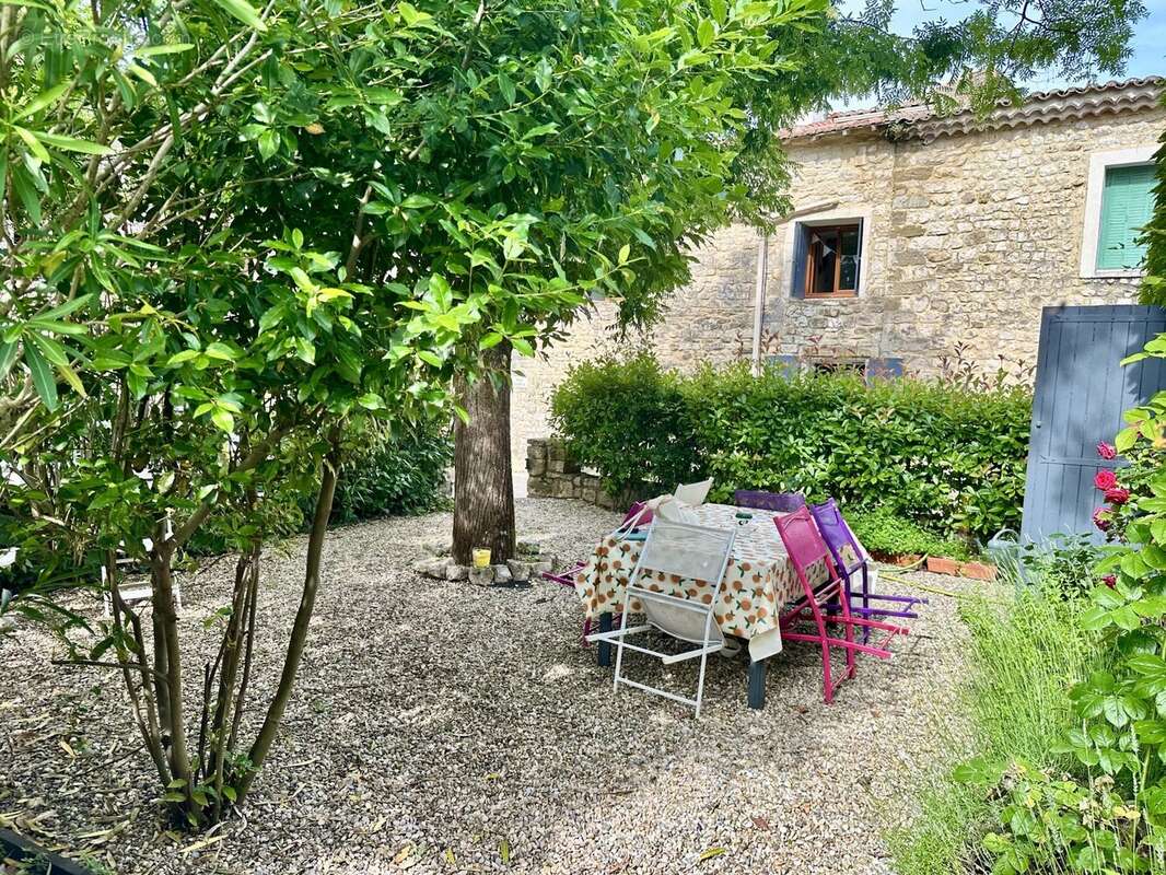 Maison à GARRIGUES-SAINTE-EULALIE