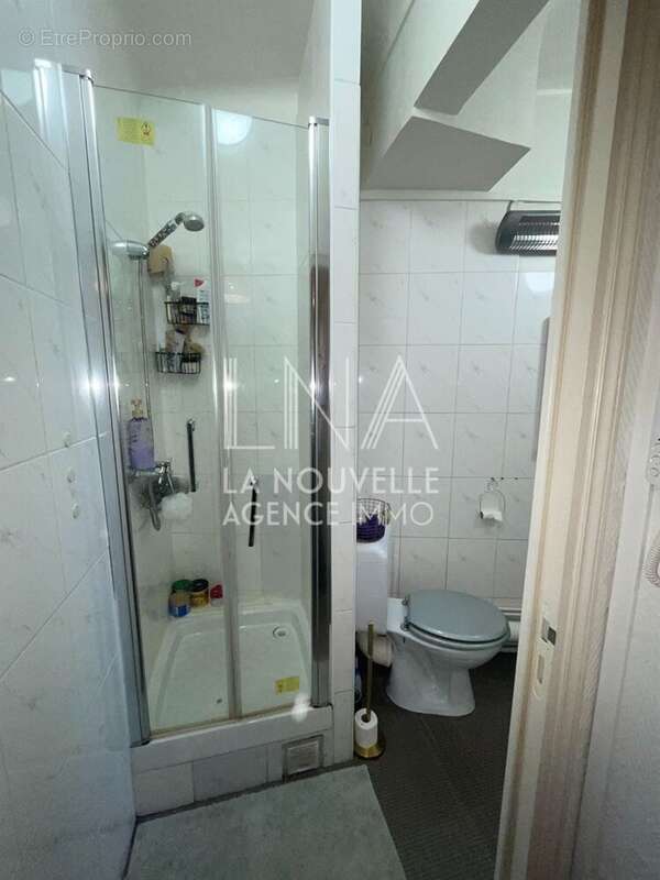 Appartement à LES LILAS