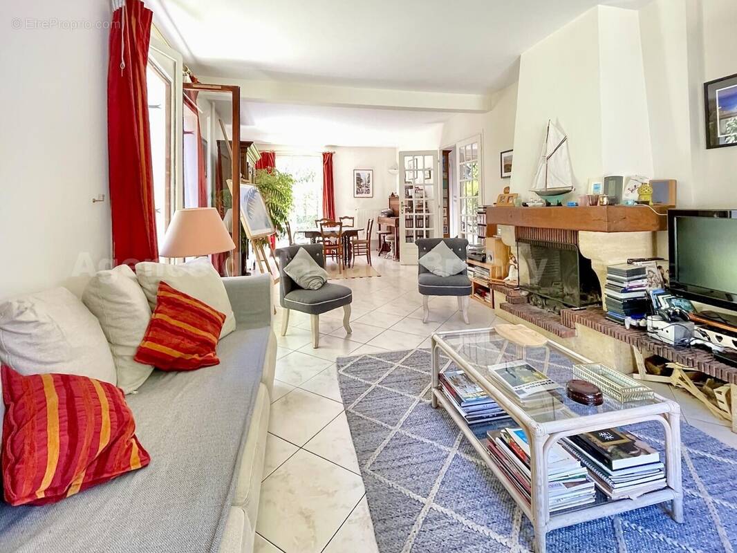 Sejour 1 - Maison à BRUNOY