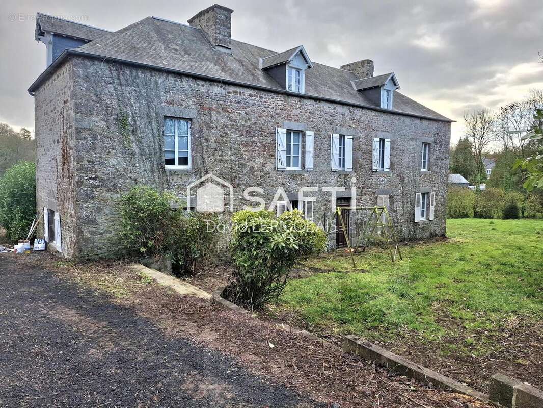 Photo 2 - Maison à SOULLES