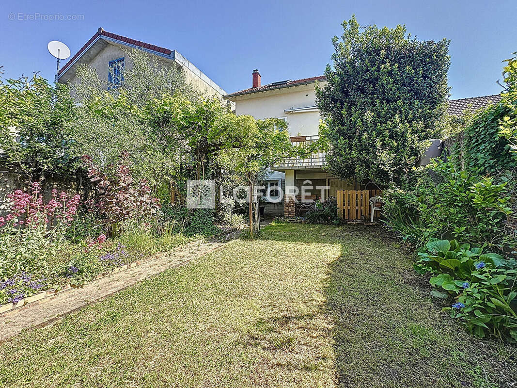 Maison à CHAMPIGNY-SUR-MARNE