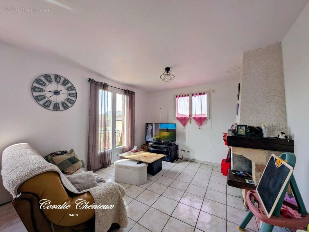 Photo 2 - Maison à LANOBRE