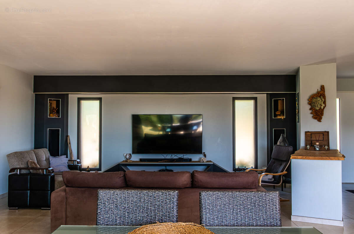 Villa contemporaine de plain-pied   132 m2   Vue dégagée - photo 8