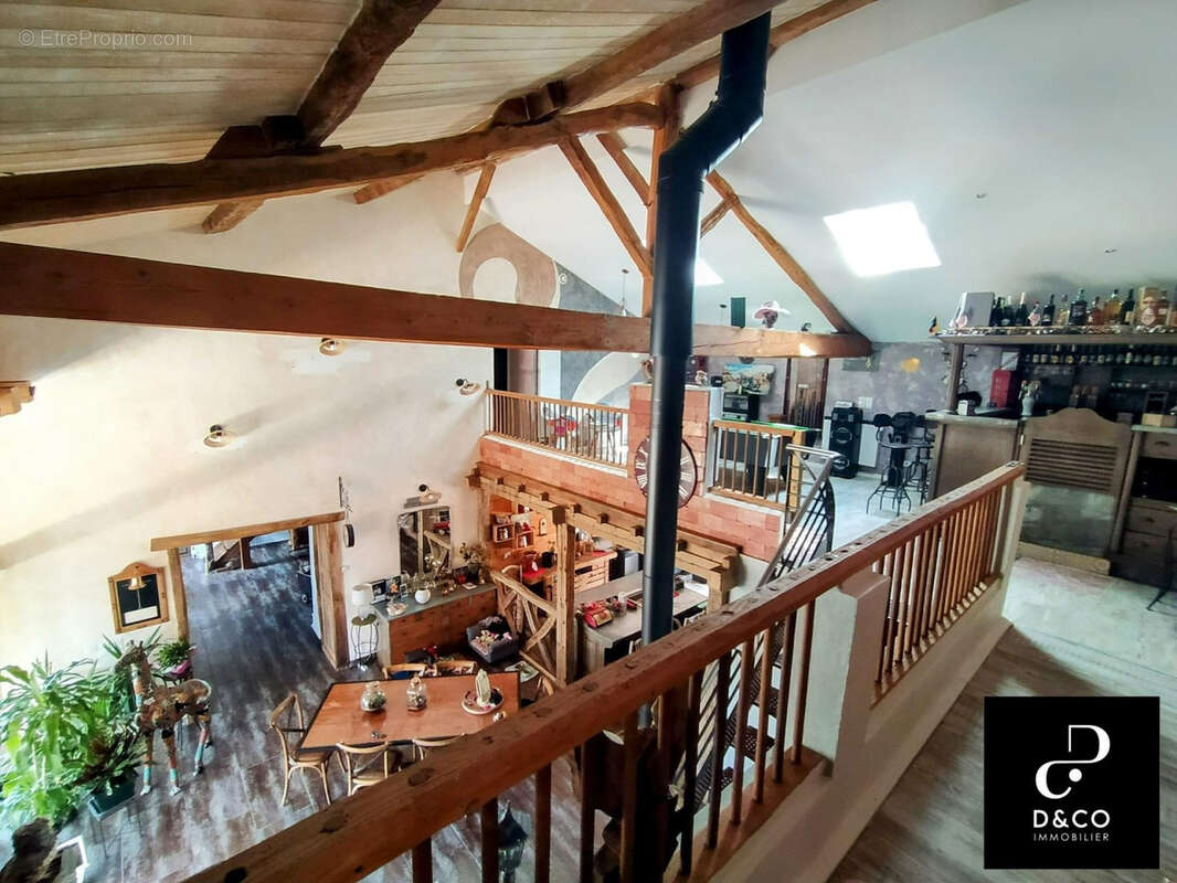 Maison à PONT-DE-VAUX