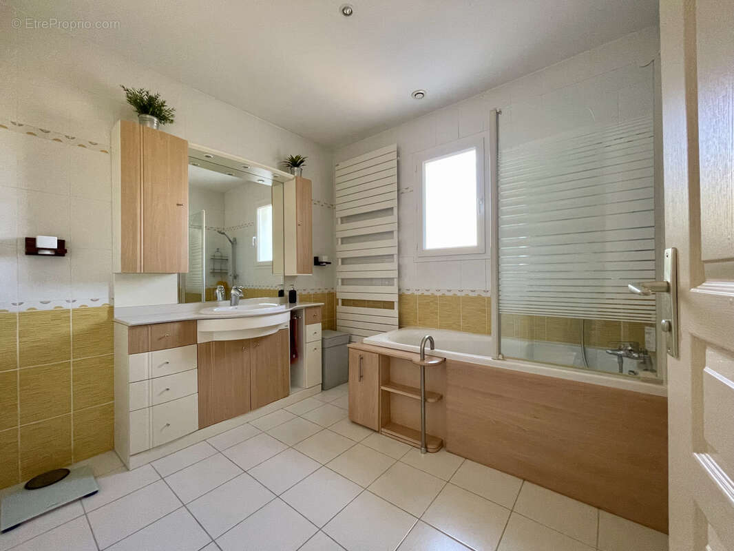 Maison à SALLES-D&#039;AUDE