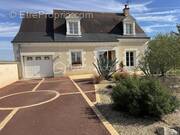 Maison à SAINT-ANTOINE-DU-ROCHER