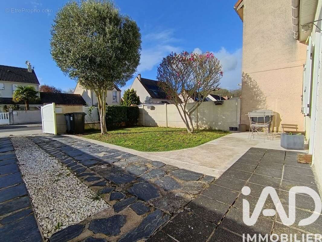 Photo 4 - Maison à VERT-SAINT-DENIS