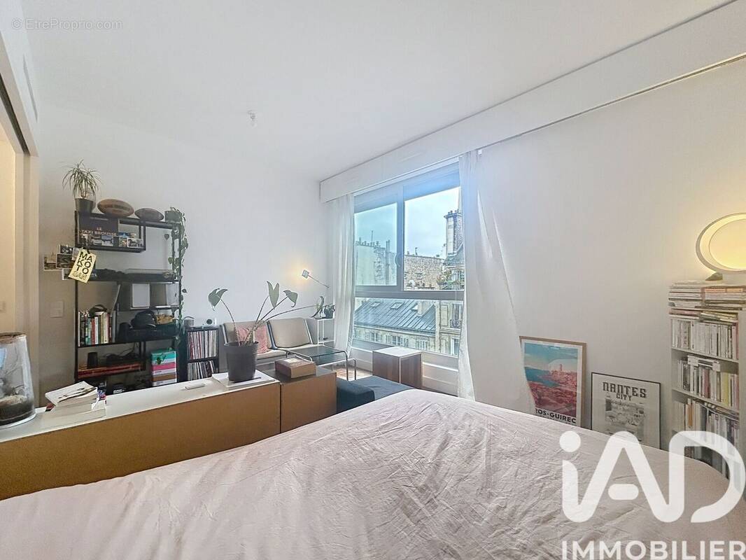Photo 1 - Appartement à PARIS-10E