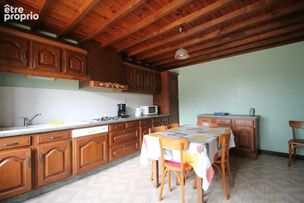 Maison de campagne a renover avec dependances - photo 3