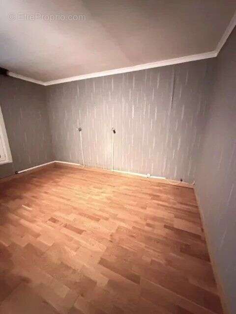 Maison à SAINT-MAUR-DES-FOSSES