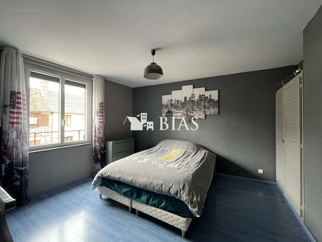 Maison à LE NEUBOURG