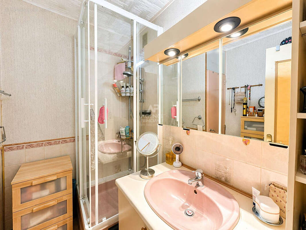 Appartement à VERNEUIL-SUR-SEINE