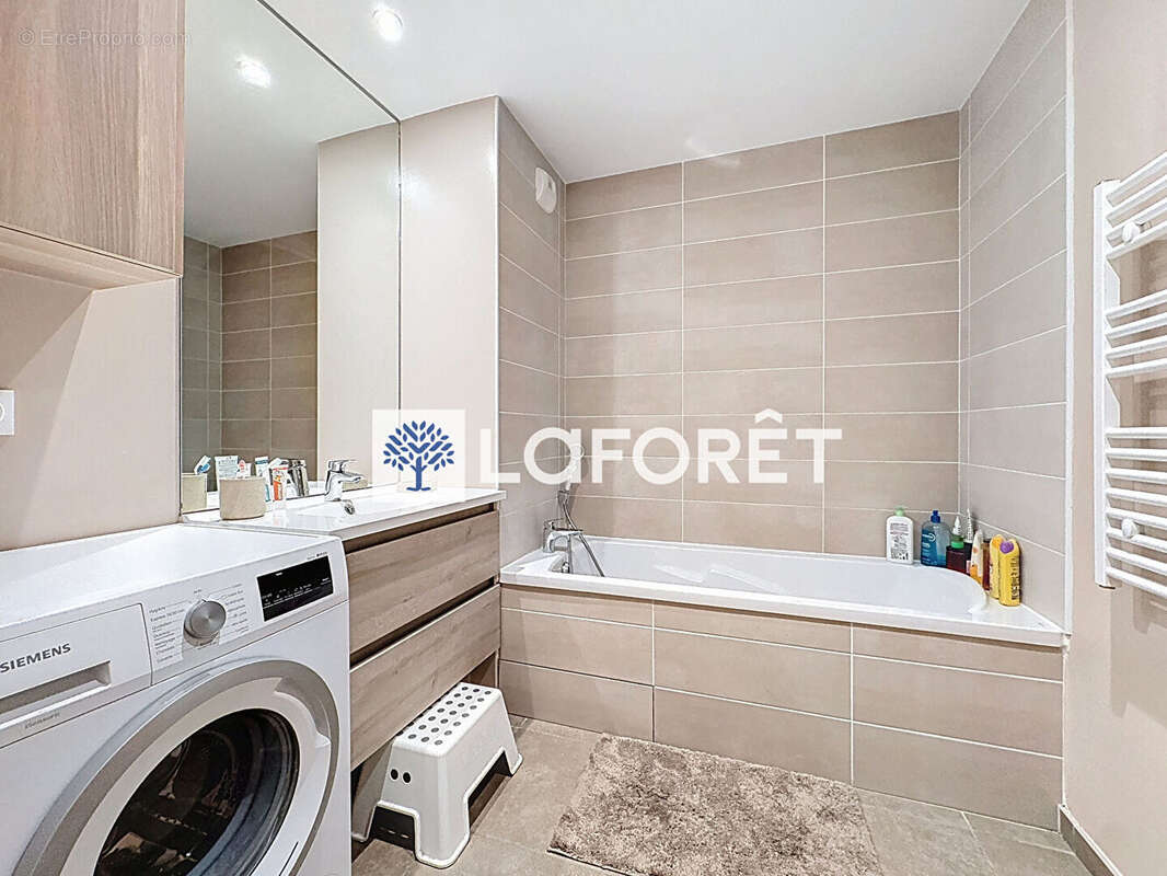 Appartement à SAINT-MAURICE-DE-BEYNOST