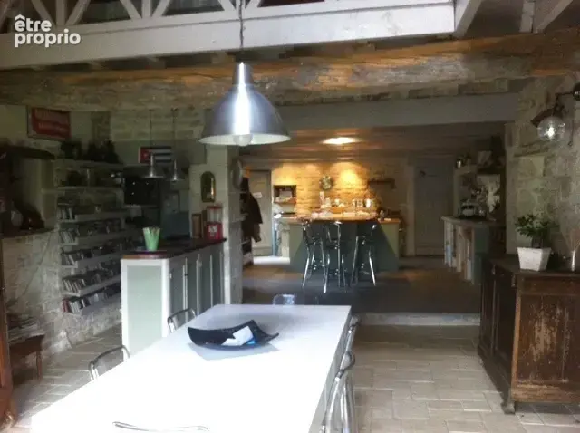 Maison pierres d'env. 213 m2 avec piscine et dependance dans un ecrin de verdure - photo 4