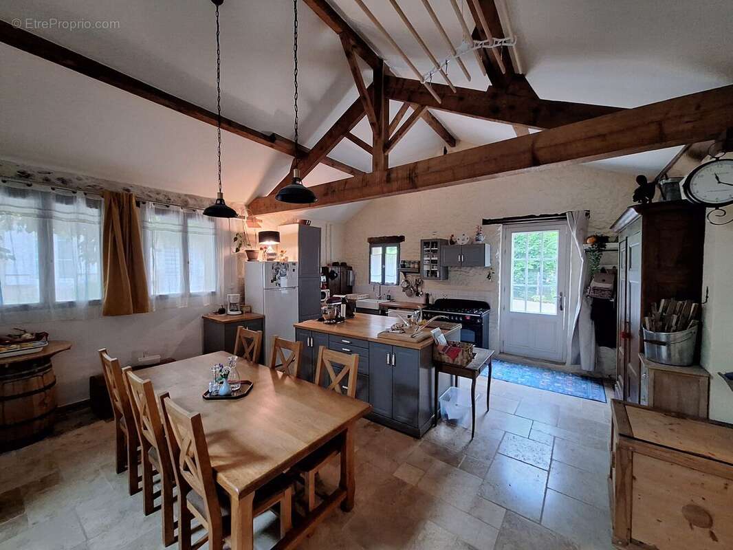 Maison à ISSIGEAC