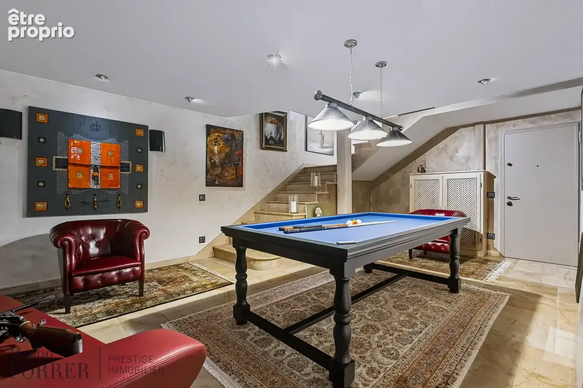 À VENDRE ! Maison de maître aux prestations haut de gamme avec piscine intérieure & jardin   327 m2 - photo 22