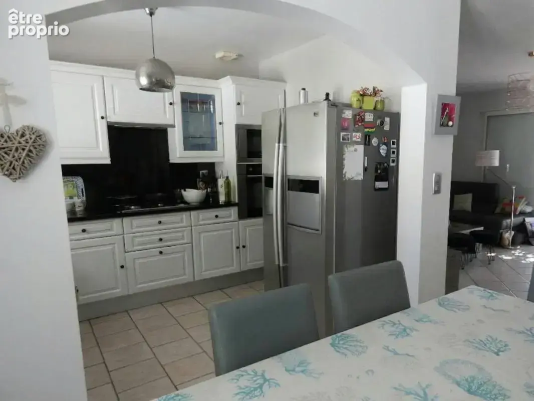 Maison 8 pièces / 100 m² / 416 000 EUR / SALERNES - photo 8