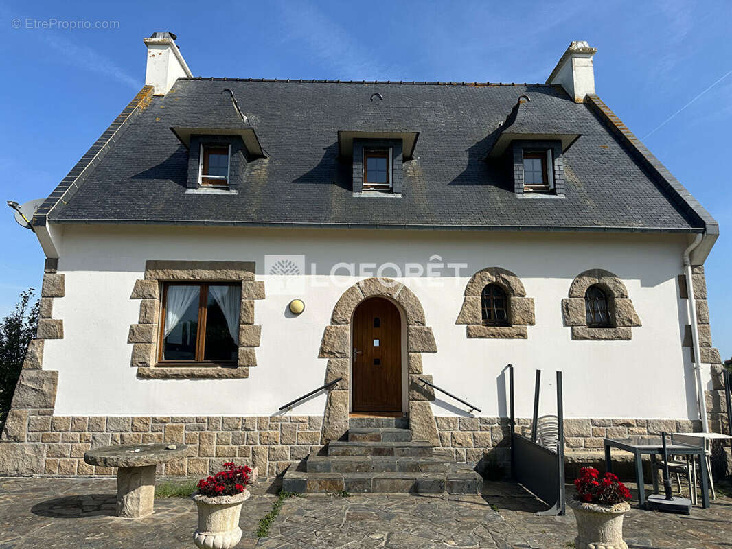 Maison à PLEUBIAN
